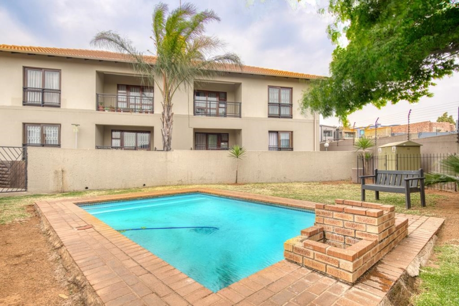 2 Bedroom Property for Sale in Meyersdal Gauteng