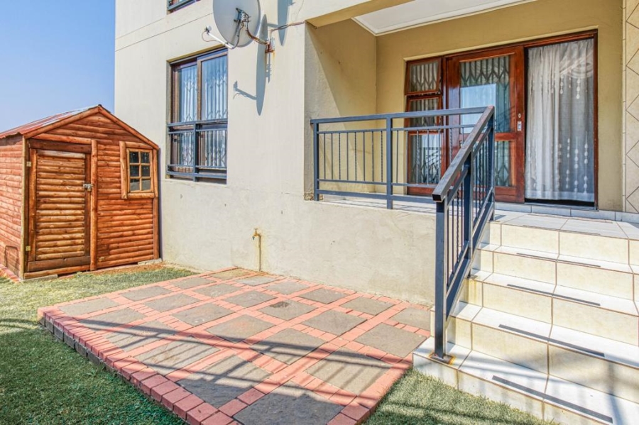 2 Bedroom Property for Sale in Meyersdal Gauteng