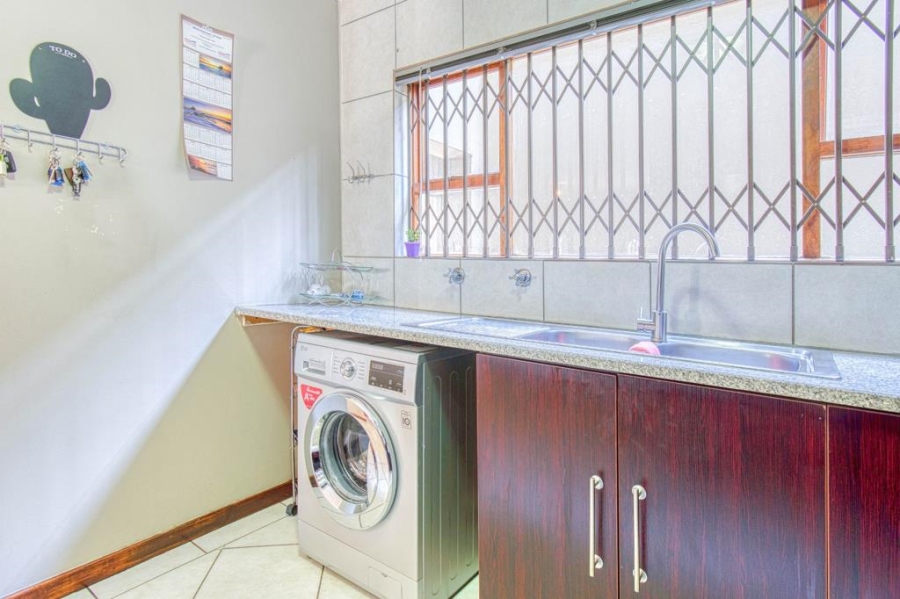 2 Bedroom Property for Sale in Meyersdal Gauteng