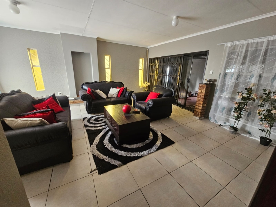 3 Bedroom Property for Sale in Mayberry Park Gauteng