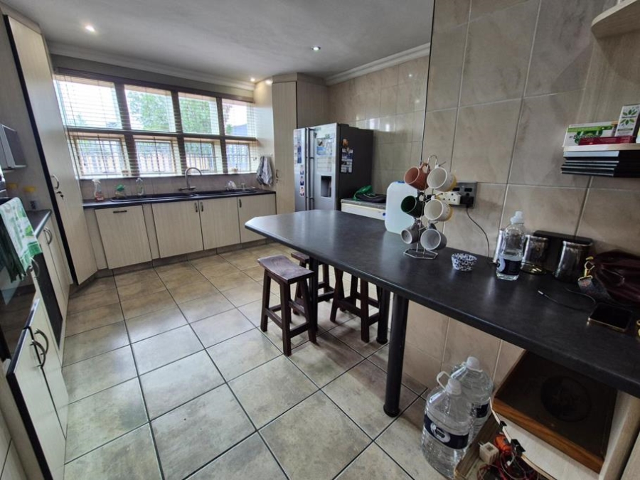 3 Bedroom Property for Sale in Brackendowns Gauteng