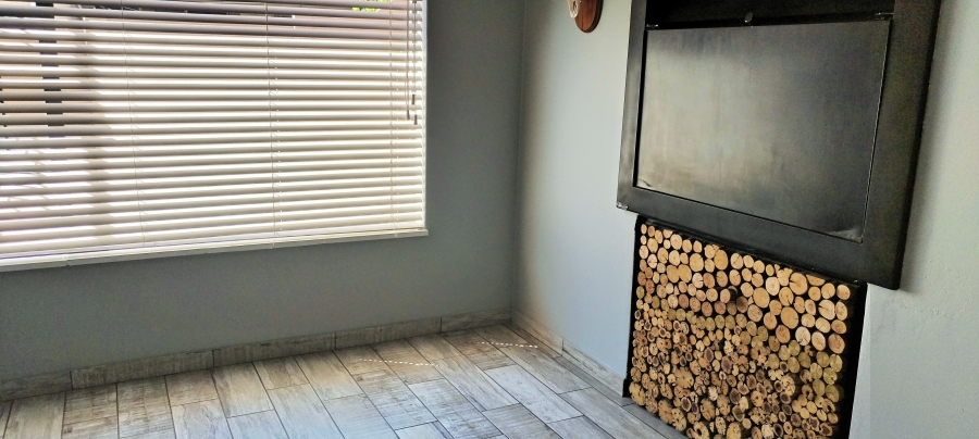 3 Bedroom Property for Sale in Rant En Dal Gauteng