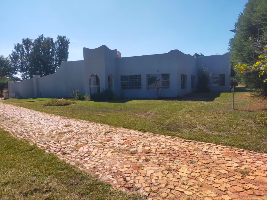 4 Bedroom Property for Sale in Hillside Gauteng