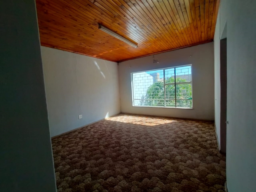 4 Bedroom Property for Sale in Hillside Gauteng