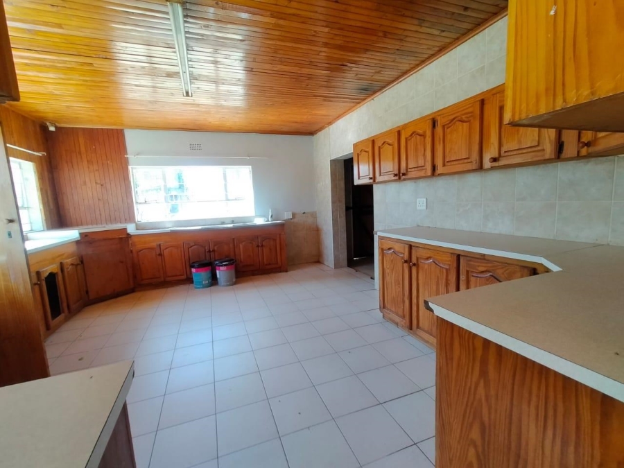 4 Bedroom Property for Sale in Hillside Gauteng