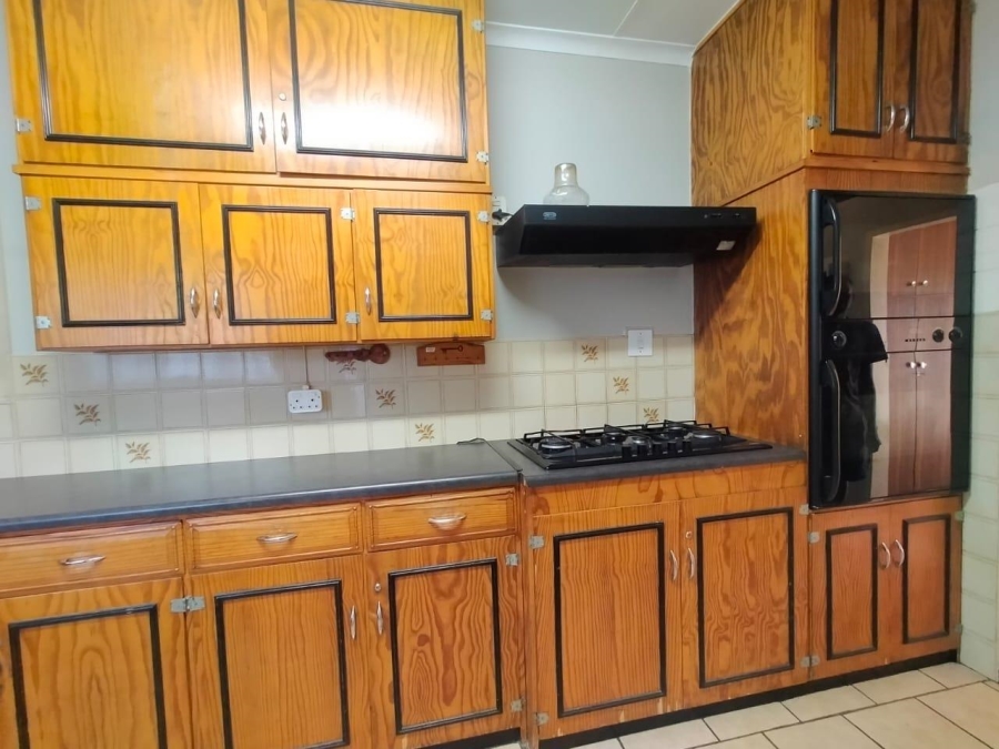 3 Bedroom Property for Sale in Helikonpark Gauteng