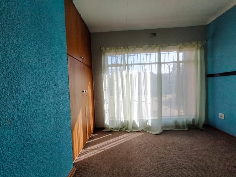 3 Bedroom Property for Sale in Helikonpark Gauteng