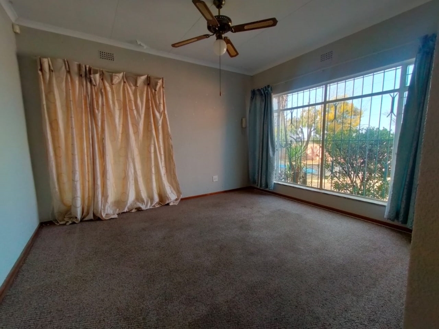 3 Bedroom Property for Sale in Helikonpark Gauteng