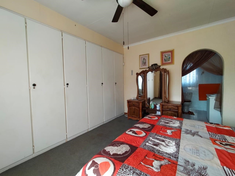 3 Bedroom Property for Sale in Westonaria Gauteng