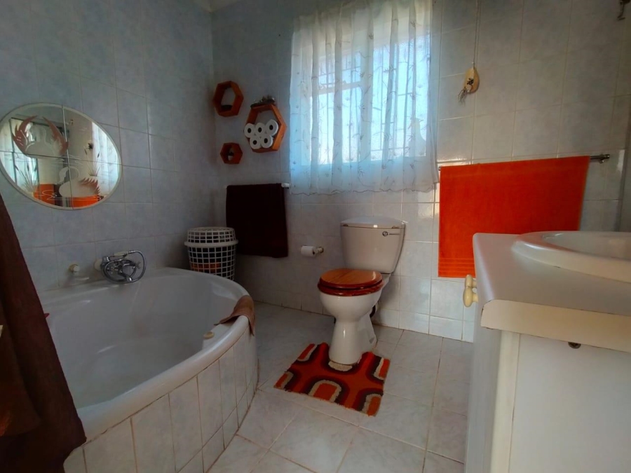 3 Bedroom Property for Sale in Westonaria Gauteng