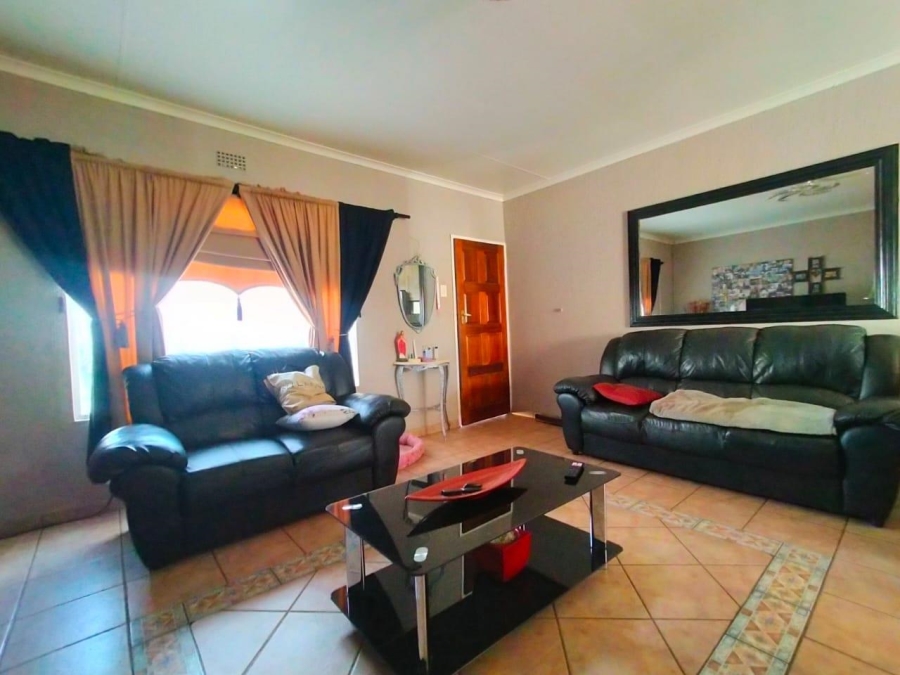 3 Bedroom Property for Sale in Eike Park Gauteng