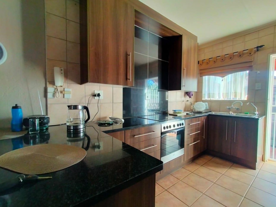 3 Bedroom Property for Sale in Eike Park Gauteng