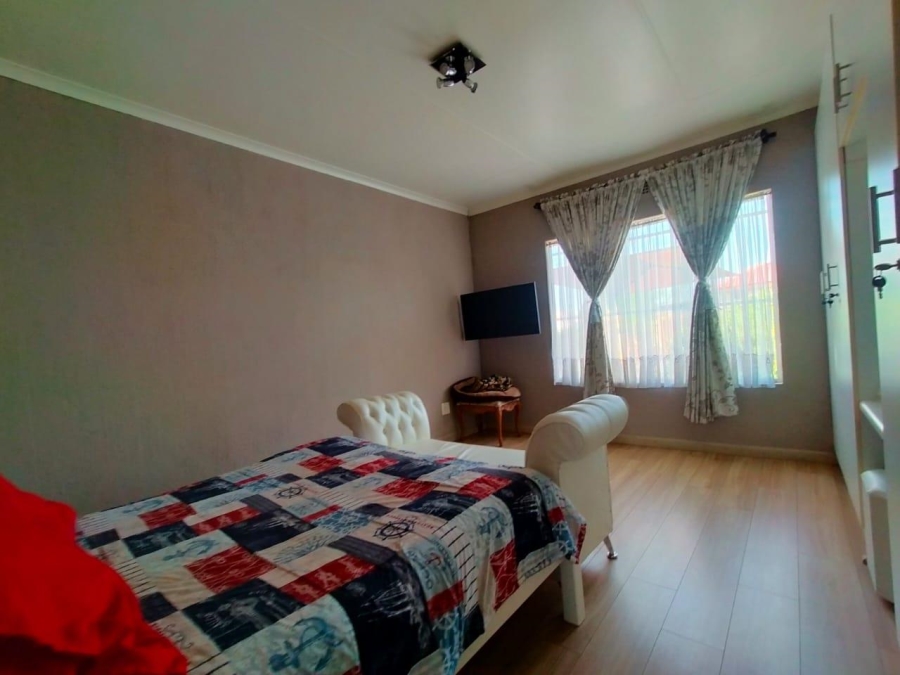 3 Bedroom Property for Sale in Eike Park Gauteng