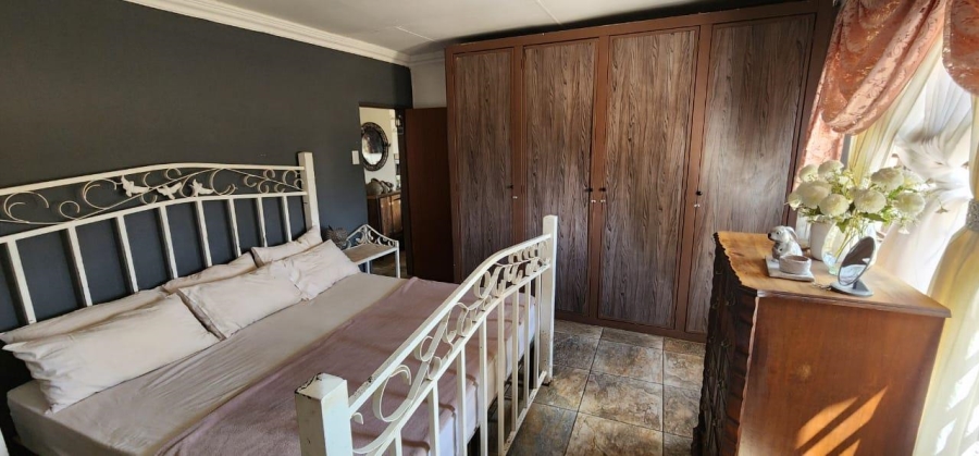 3 Bedroom Property for Sale in Rikasrus A H Gauteng