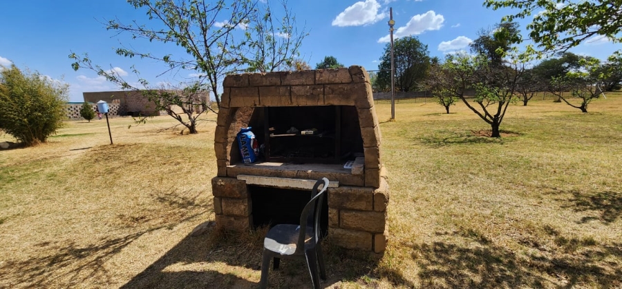 3 Bedroom Property for Sale in Rikasrus A H Gauteng