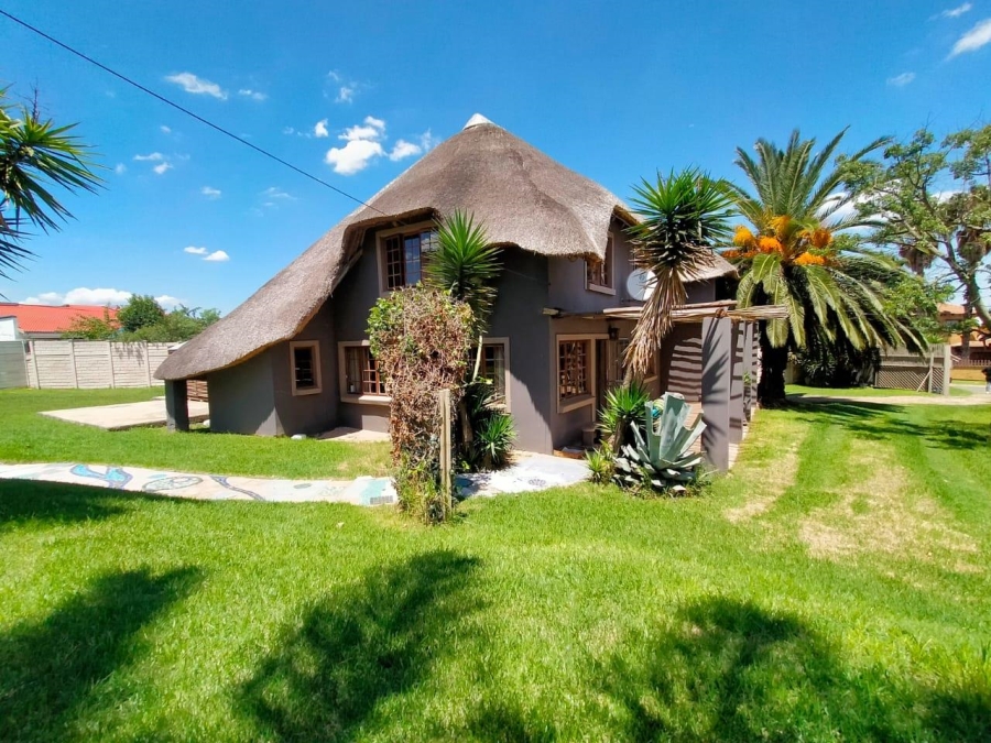 3 Bedroom Property for Sale in Greenhills Gauteng