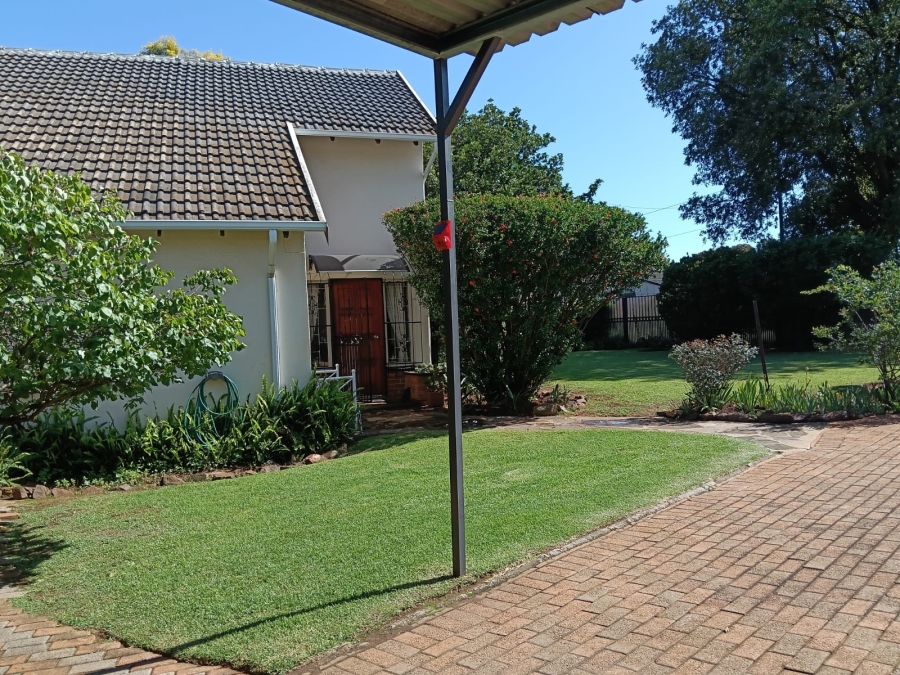 4 Bedroom Property for Sale in Greenhills Gauteng