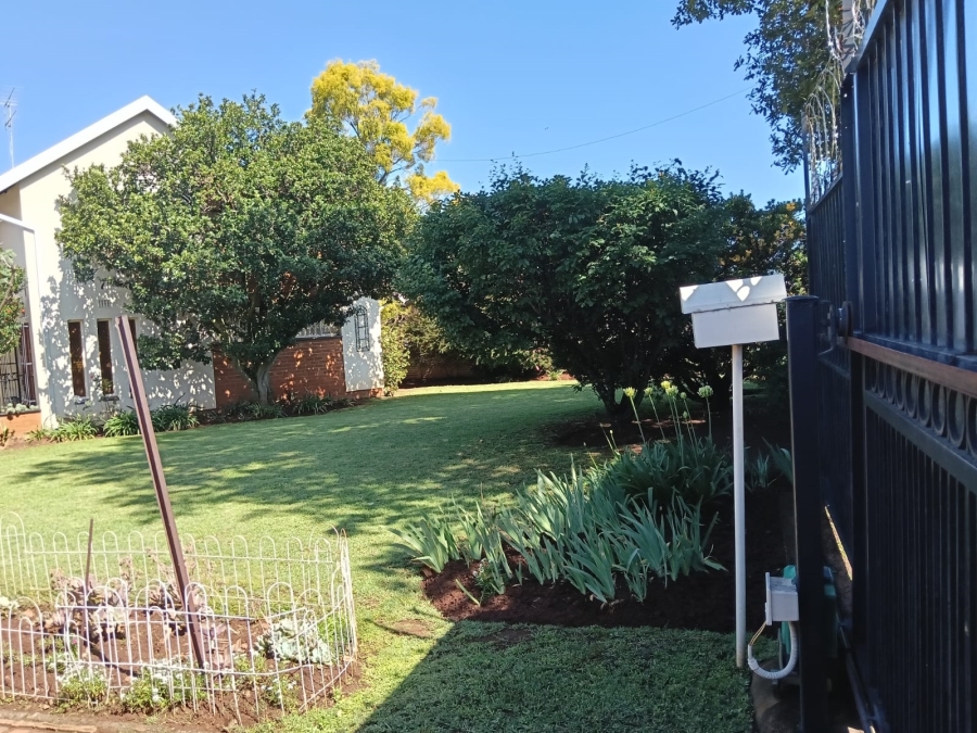 4 Bedroom Property for Sale in Greenhills Gauteng