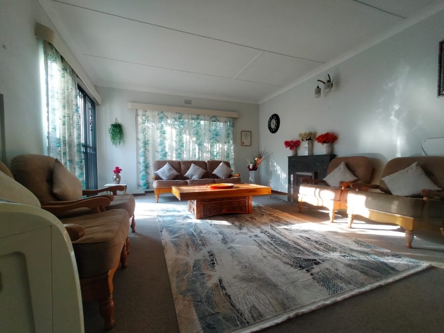 4 Bedroom Property for Sale in Greenhills Gauteng