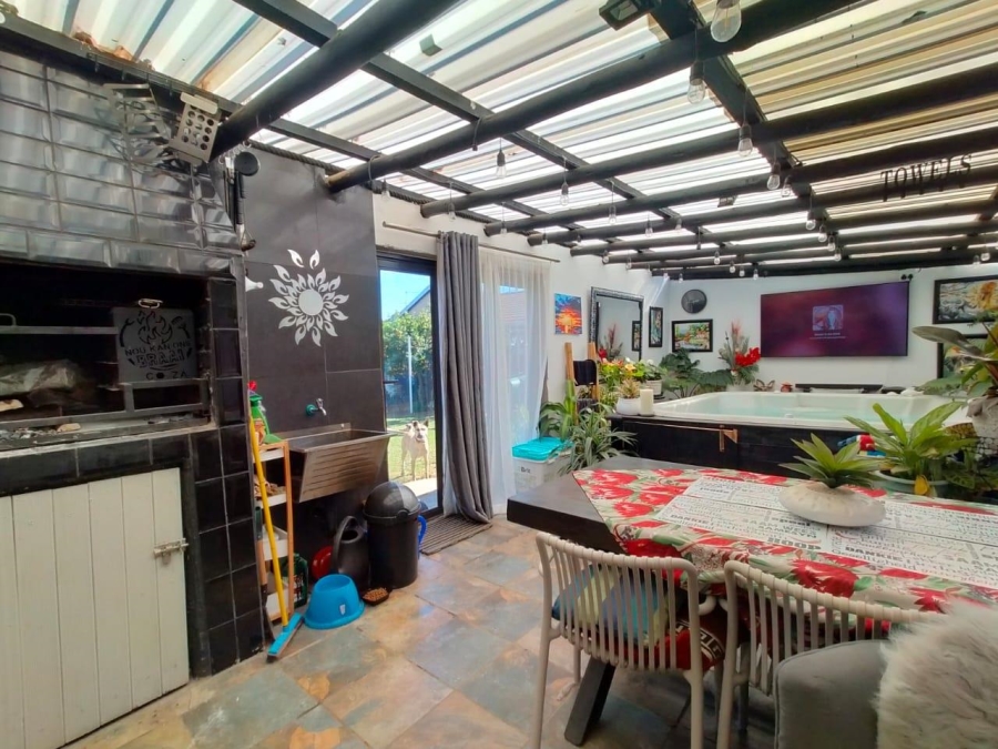 3 Bedroom Property for Sale in Greenhills Gauteng