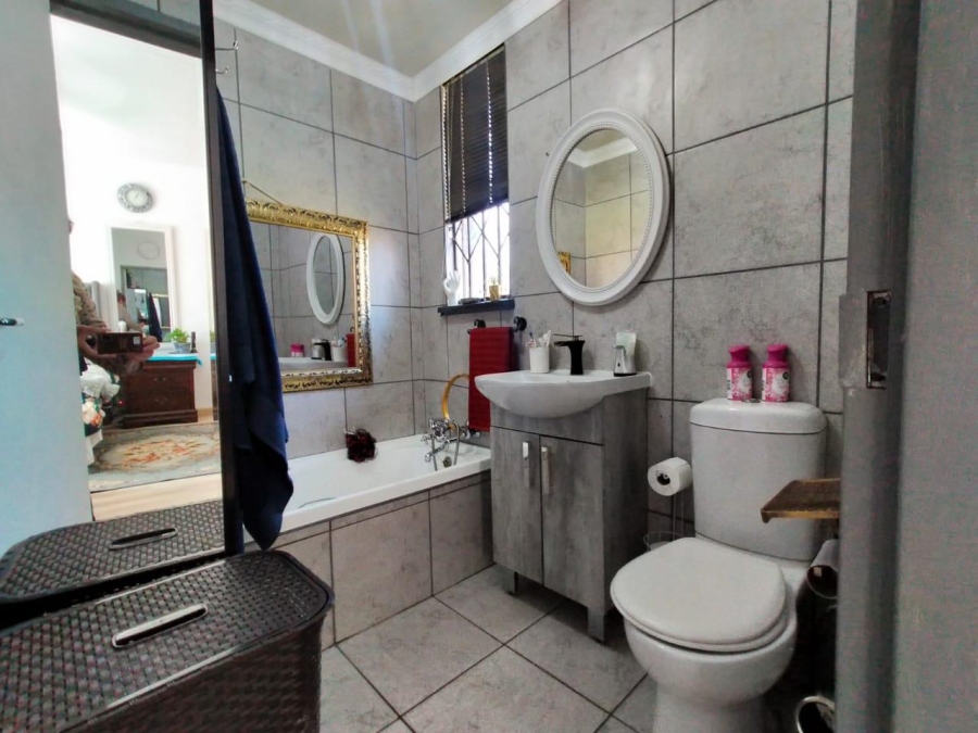 3 Bedroom Property for Sale in Greenhills Gauteng