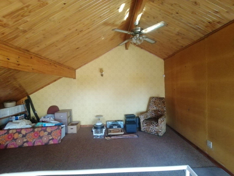 6 Bedroom Property for Sale in Rant En Dal Gauteng