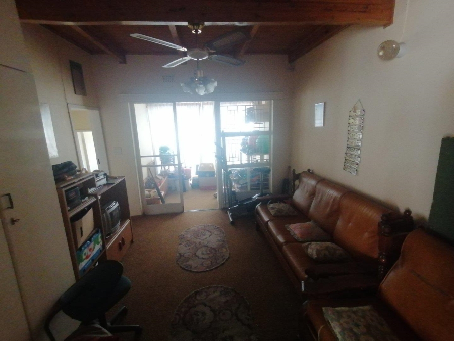 6 Bedroom Property for Sale in Rant En Dal Gauteng