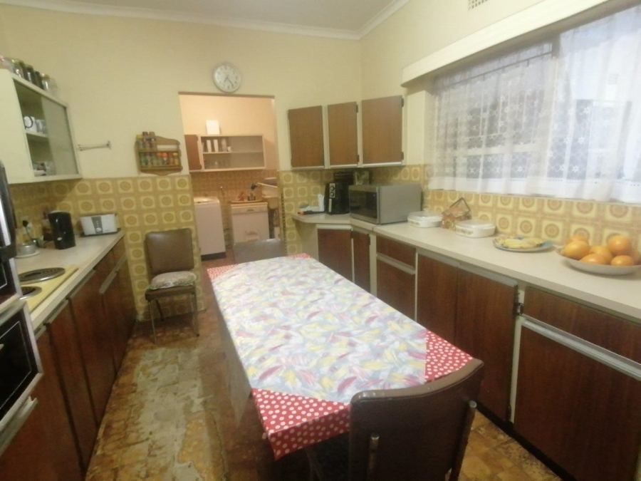 6 Bedroom Property for Sale in Rant En Dal Gauteng