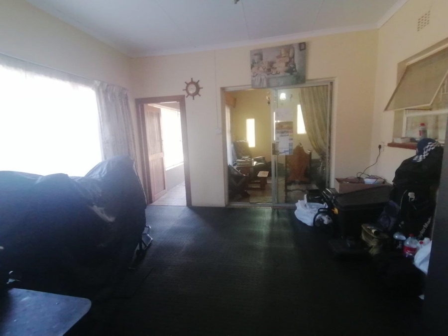 6 Bedroom Property for Sale in Rant En Dal Gauteng