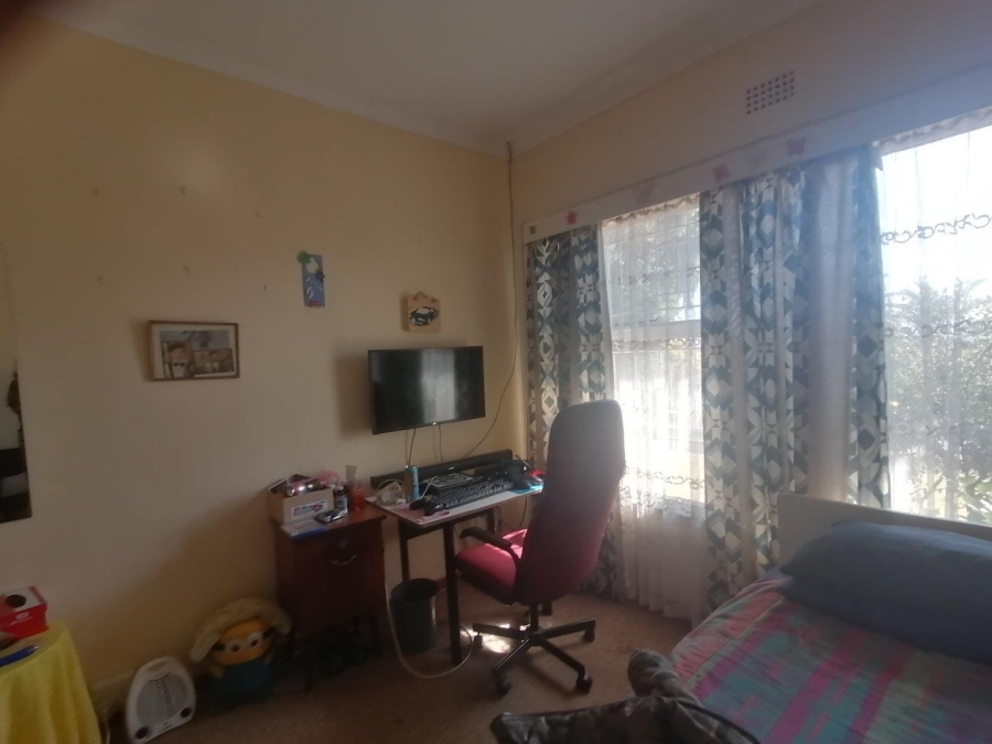 6 Bedroom Property for Sale in Rant En Dal Gauteng