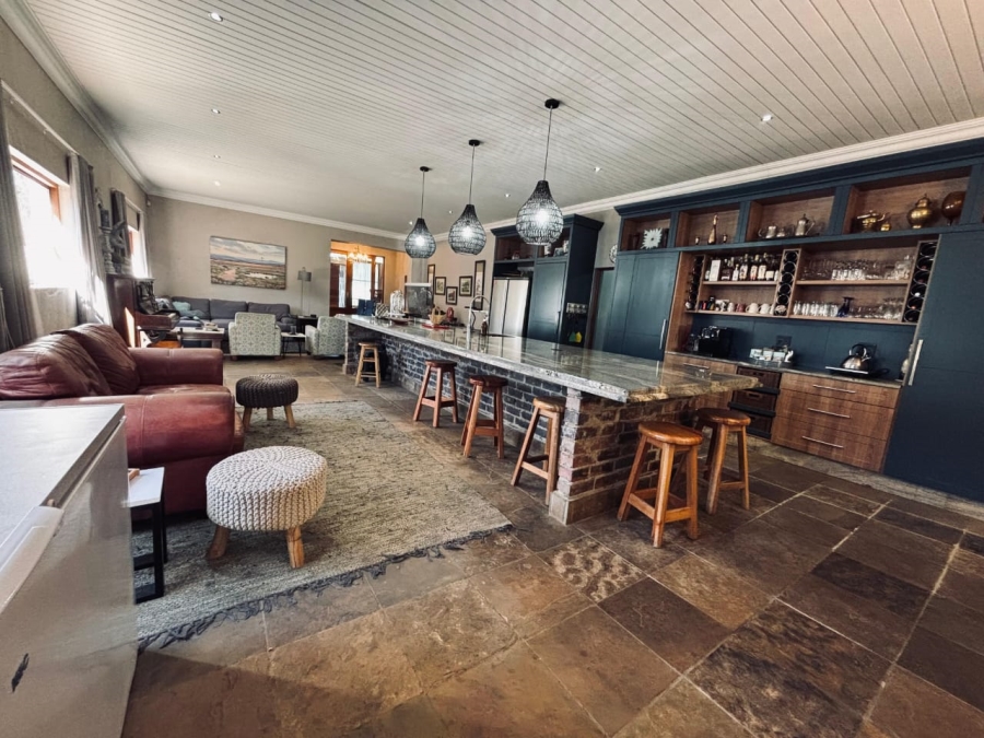 6 Bedroom Property for Sale in Wheatlands A H Gauteng