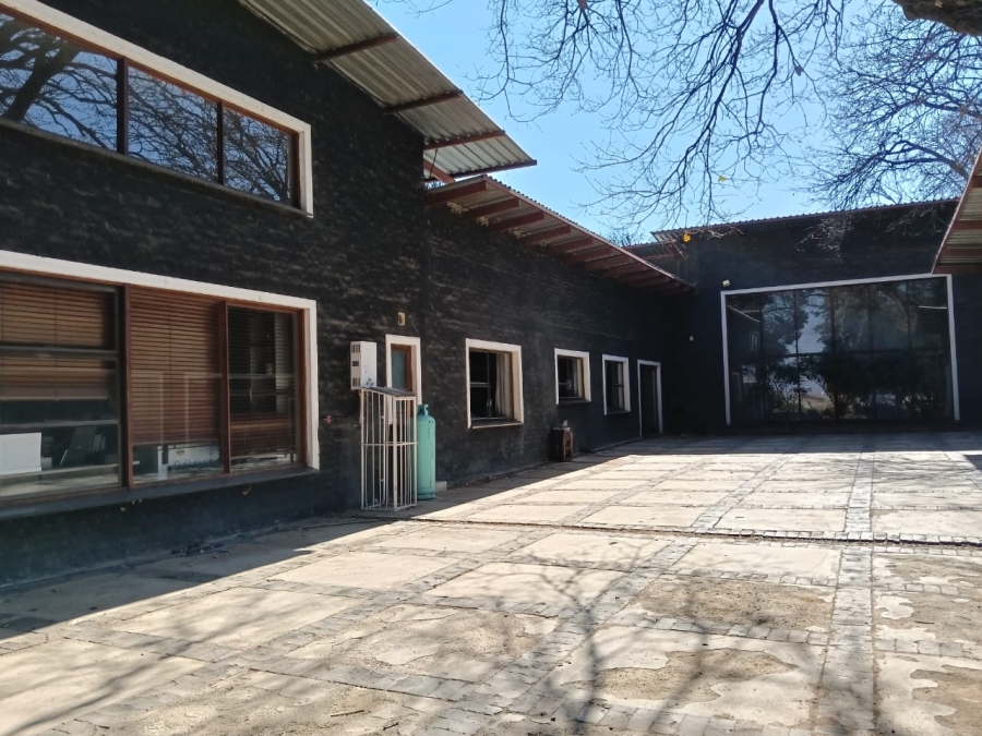 6 Bedroom Property for Sale in Wheatlands A H Gauteng