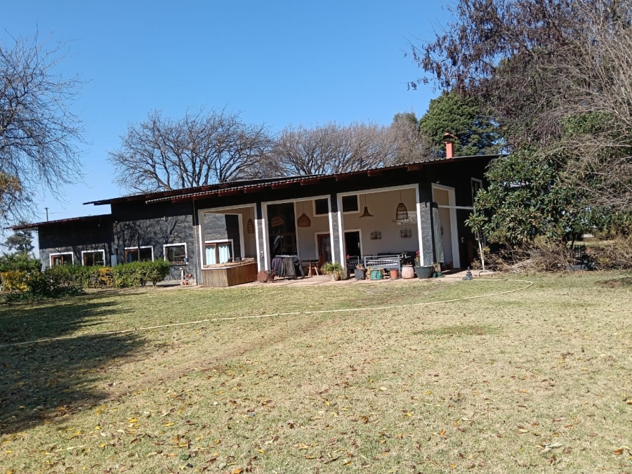 6 Bedroom Property for Sale in Wheatlands A H Gauteng