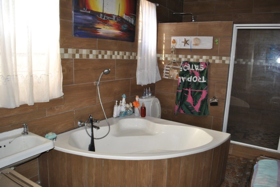 3 Bedroom Property for Sale in West Village Gauteng