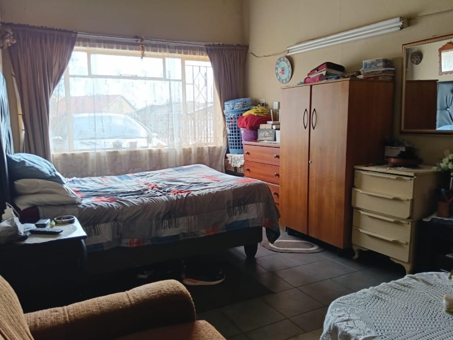 11 Bedroom Property for Sale in Westonaria Gauteng
