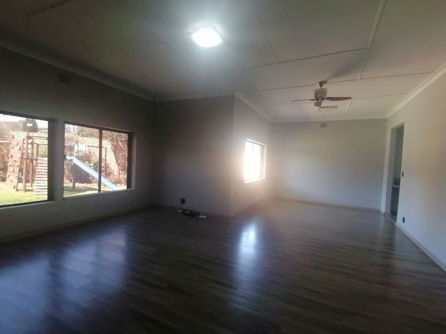 4 Bedroom Property for Sale in Monument Gauteng