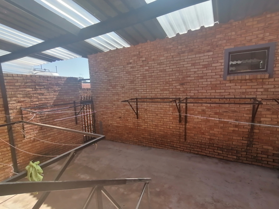 4 Bedroom Property for Sale in Monument Gauteng