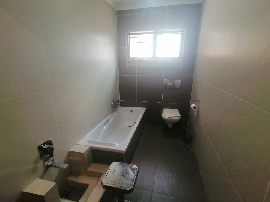 4 Bedroom Property for Sale in Monument Gauteng