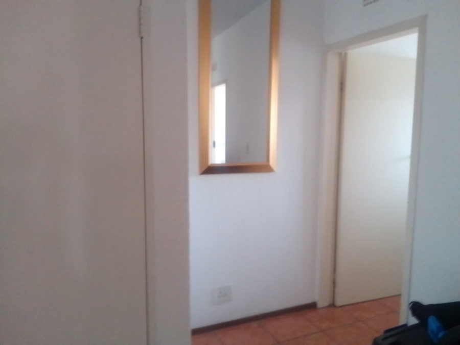 1 Bedroom Property for Sale in Lewisham Gauteng