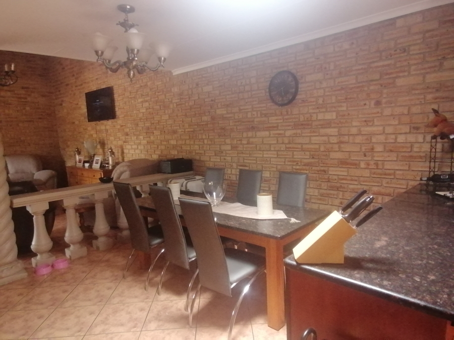 3 Bedroom Property for Sale in Noordheuwel Gauteng