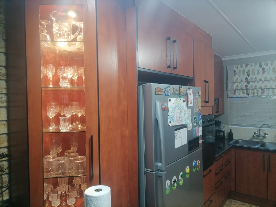 3 Bedroom Property for Sale in Noordheuwel Gauteng