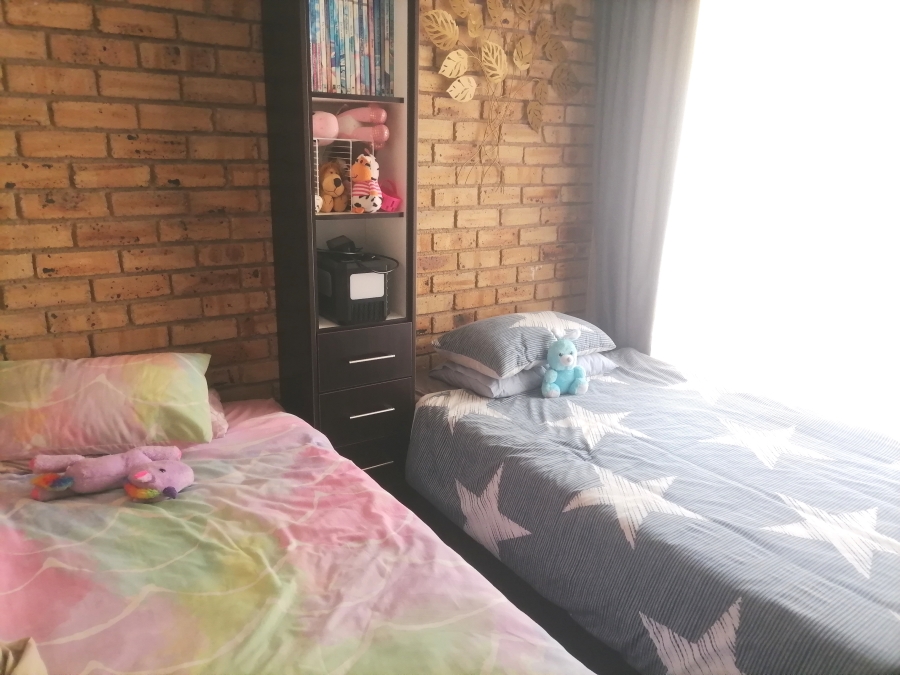 3 Bedroom Property for Sale in Noordheuwel Gauteng