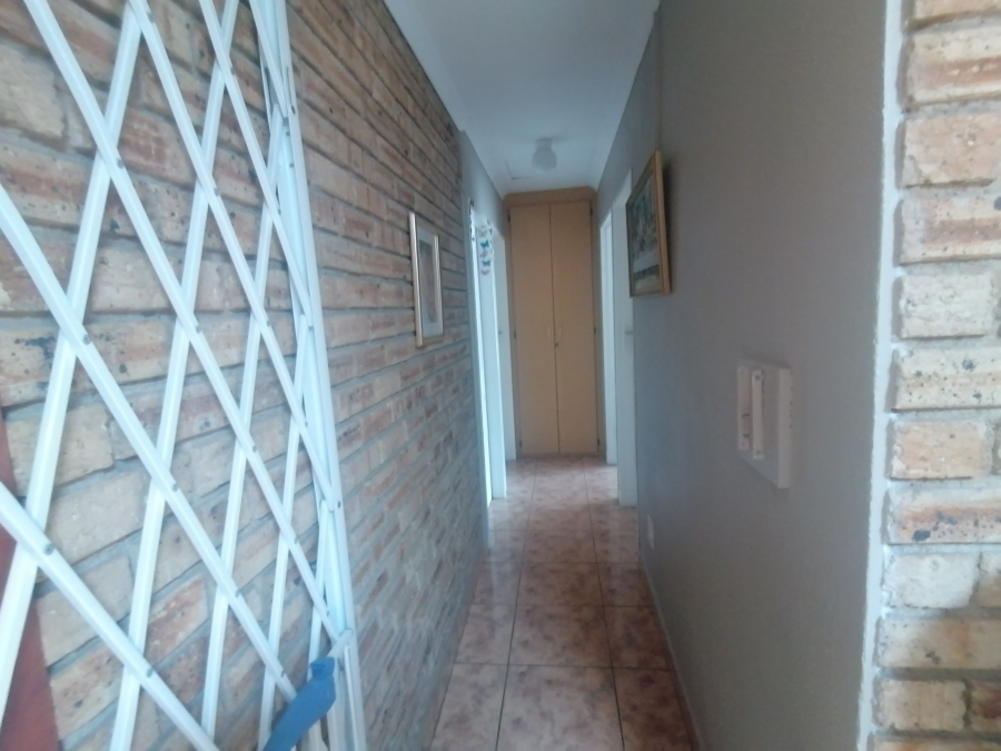 3 Bedroom Property for Sale in Noordheuwel Gauteng