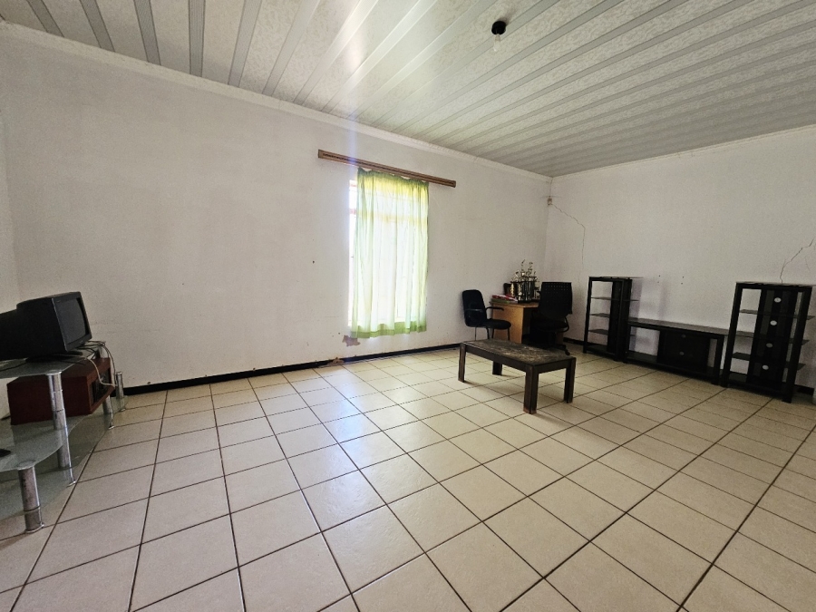 5 Bedroom Property for Sale in Hillside Gauteng