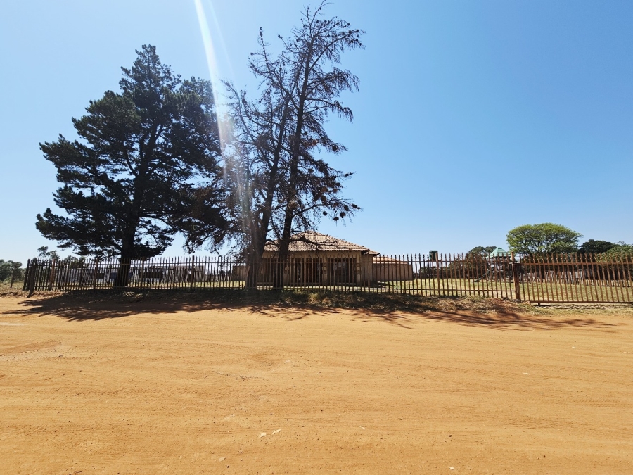 5 Bedroom Property for Sale in Hillside Gauteng