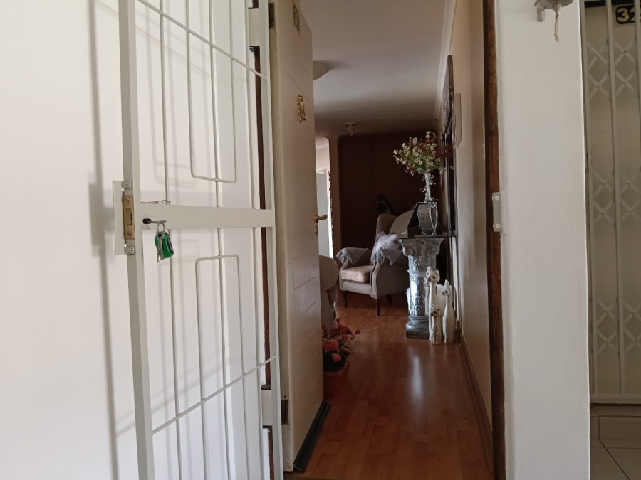 2 Bedroom Property for Sale in Randpoort Gauteng