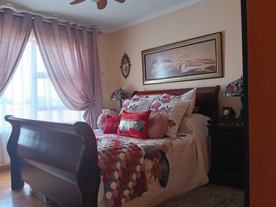 2 Bedroom Property for Sale in Randpoort Gauteng