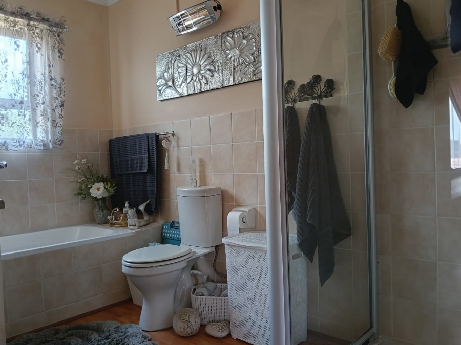 2 Bedroom Property for Sale in Randpoort Gauteng