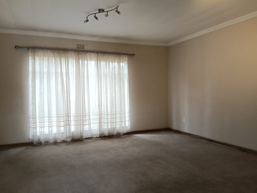 2 Bedroom Property for Sale in Greenhills Gauteng