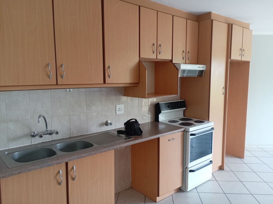 2 Bedroom Property for Sale in Radiokop Gauteng